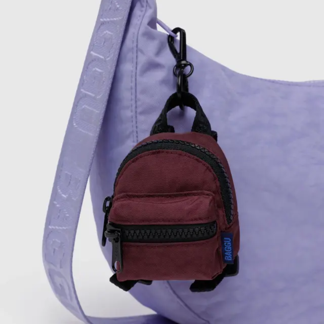 Backpack charm on a Baggu bag