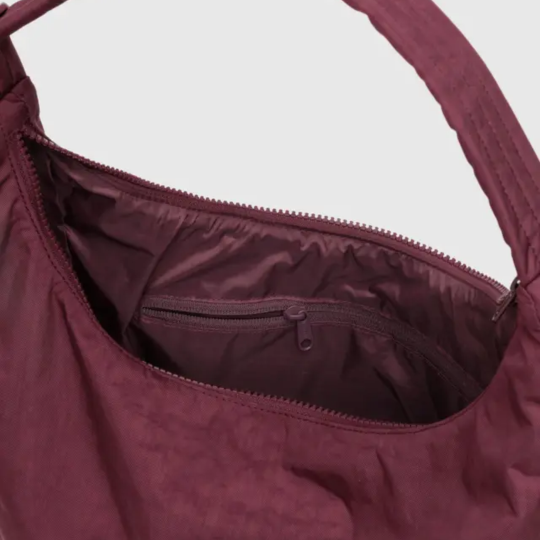Detail of interior zipper pocket