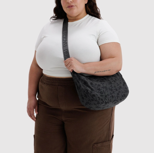 Baggu Medium Nylon Crescent Bag - Charcoal Ditsy Floral