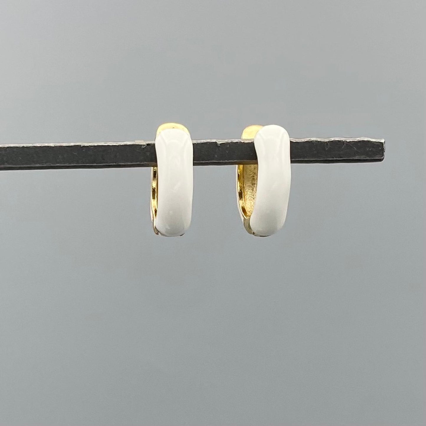 GF Chunky White Enamel Huggies