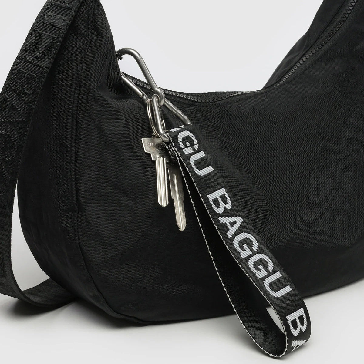 Baggu Logo Keychain - Black & White