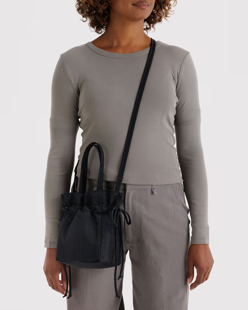 Baggu Nylon Drawstring Bag- Black