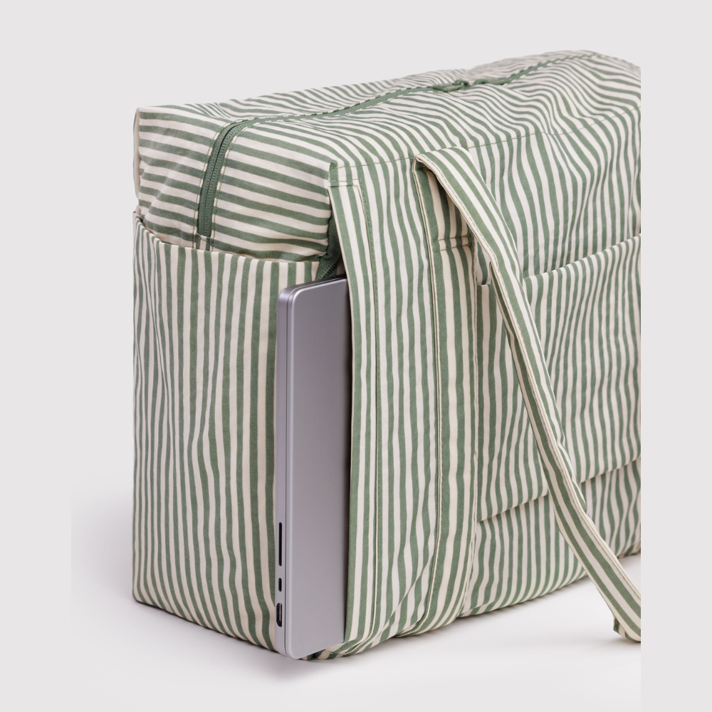 Baggu Small Cloud Carry-On - Sage Stripe