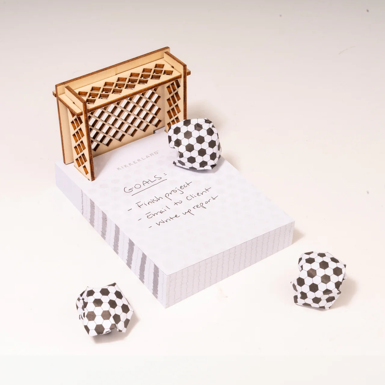 Sticky notes with mini Soccer Goal set
