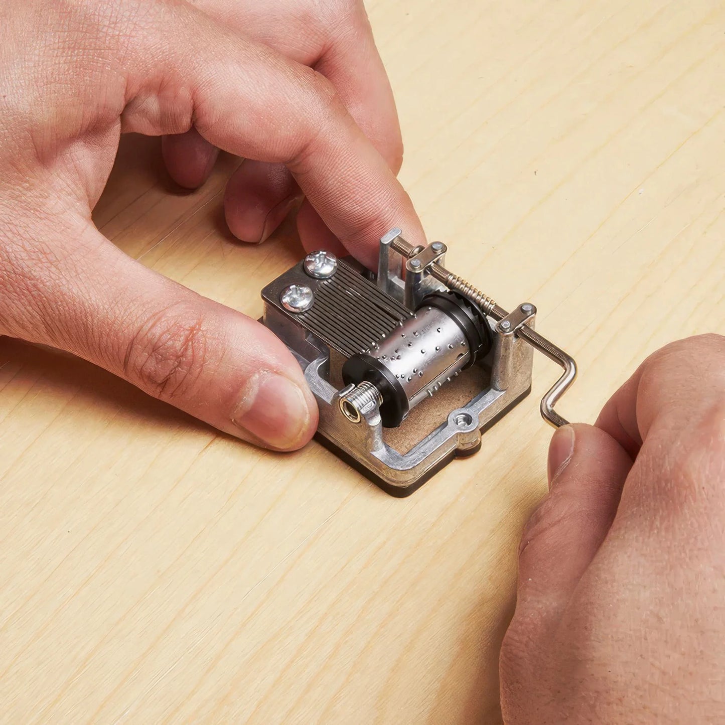 Ding Dong The Witch is Dead - Crank Handle Music Box