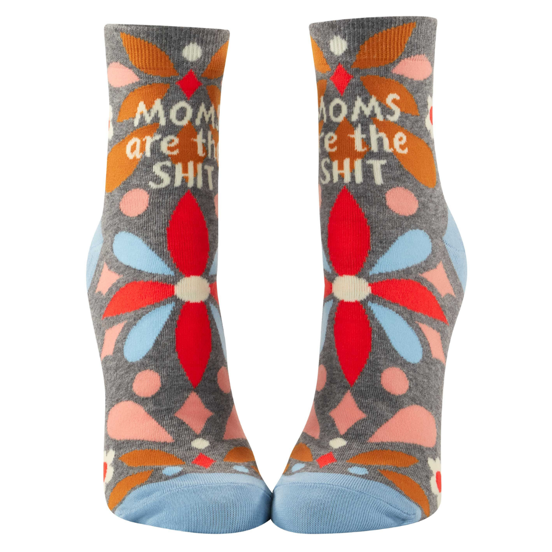Women's Ankle Socks with Moms are the shit text