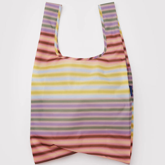 Reusable bag colored with a gradient multi stripe