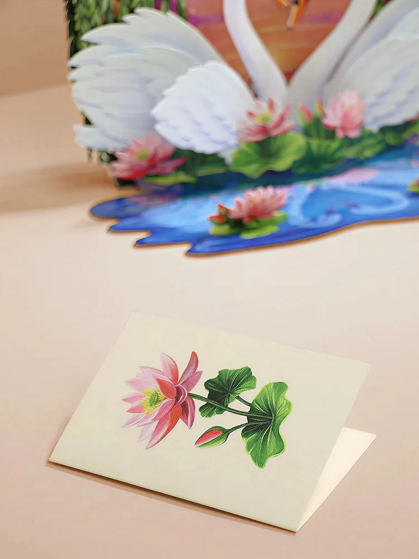 Sweetheart Swans FreshCut Paper Card