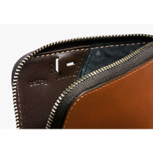 Load image into Gallery viewer, Bellroy Card Pocket Wallet - Caramel
