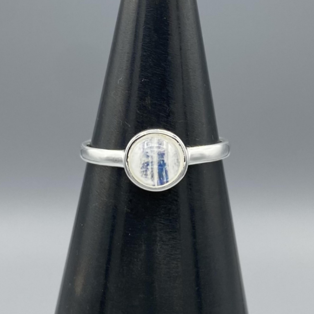 Silver Simple Moonstone Ring