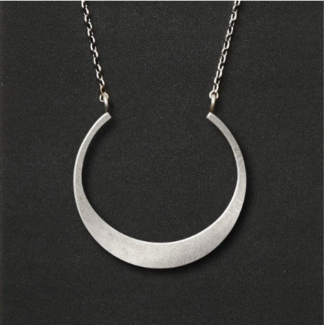 Refined Necklace - Crescent / Silver