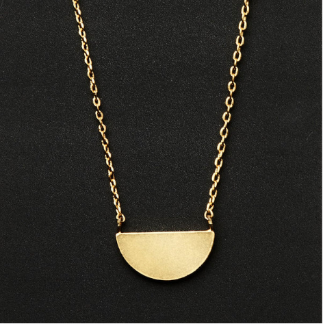 Refined Necklace - Half Moon / Gold