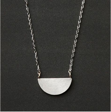 Refined Necklace - Half Moon / Silver