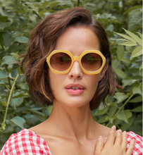 Load image into Gallery viewer, Luxe Georgie Sunglasses - Custard/Tortoiseshell
