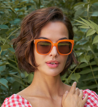 Load image into Gallery viewer, Luxe Kiona Sunglasses - Mandarin/Tortoiseshell
