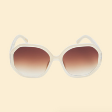 Load image into Gallery viewer, Loretta Sunglasses - Cream
